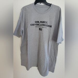 Brand New God Family Country & Freedom American Values XXL T-Shirt